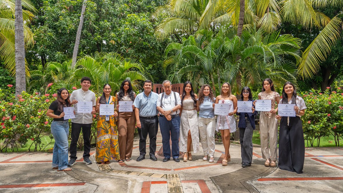Hoy me posesioné como Representante de los Estudiantes ante el Consejo Académico de <a href="/LaSergioSM/">Universidad Sergio Arboleda Santa Marta</a>. 💙
Este logro es para las mujeres jóvenes que inspiran a romper barreras.
Me comprometo a trabajar incansablemente por una universidad más fuerte, inclusiva y cercana a todos!✨💙