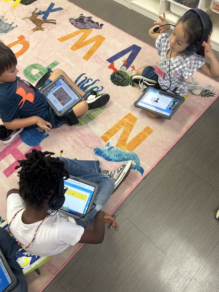 Sarah Stockdale tweet media