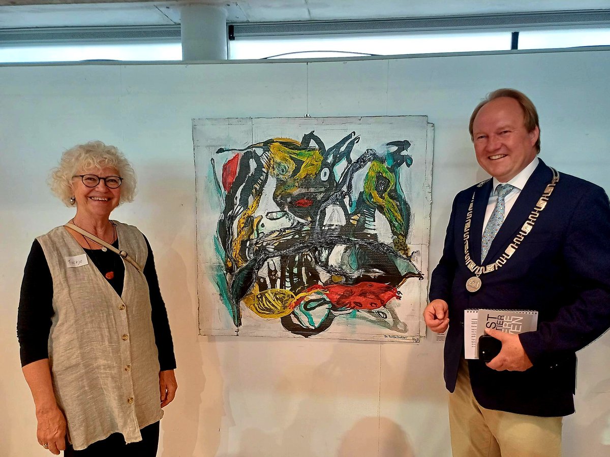 Jubileumexpositie 1M² van KunstKwartier Almere geopend. Tien jaar inspiratie en creativiteit in onze stad.
Een aanrader voor iedereen die Almere in al haar veelzijdigheid wil zien!
#Almere #Cultuur