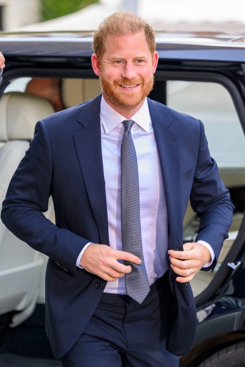 Senior Lieutenant Zandi Sussex tweet media