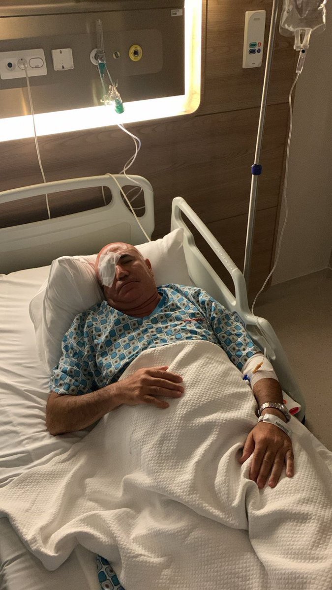 Halkın vekili Mahmut Tanal, bugün uğradığı polis müdahalesiyle bu halde.

Gözü bandajlı, bedeninde yaralar var.

Geçmiş olsun vekilim, hakkınız ödenmez. <a href="/MTanal/">Av.Mahmut TANAL</a> ❤️