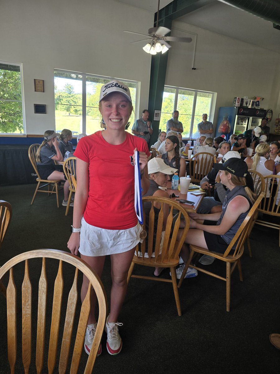 LHS_girls_golf's tweet photo. Beautiful day for golf! 
🏅LHS had 3 girls place top 10 in the Washington Tournament🏅

Individual overall medals earned by: 
🏅Payton L. - 3rd
🏅Morgan B. - 7th
🏅Emerson S. - 10th https://t.co/CyzNCkkiCC