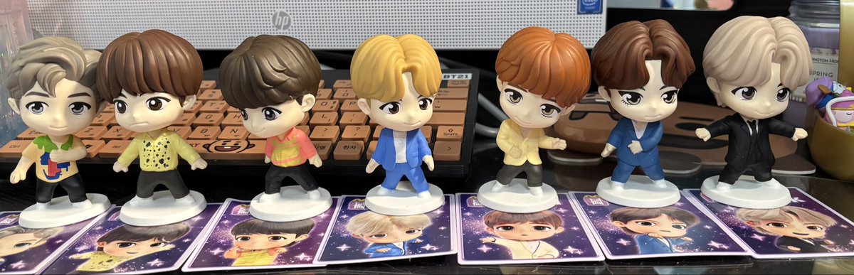 MsGiaOfficial's tweet photo. 💜 Have extras: Yoongi, V, or Jungkookie for the price of a happy meal + shipping if any Army needs💜

#TinyTAN #TinyTanxMcDonalds #TinyTanxMcDonald https://t.co/Jw9wSZTzNM
