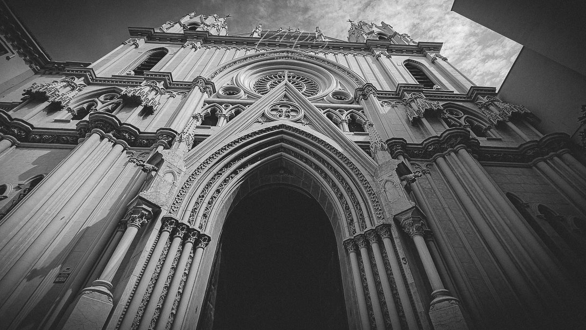 La iglesia del Sagrado Corazón de Málaga, es una obra neogótica construida en 1920, según el proyecto trazado en enero de 1907 por el arquitecto Fernando Guerrero Strachan, por encargo de los jesuitas.