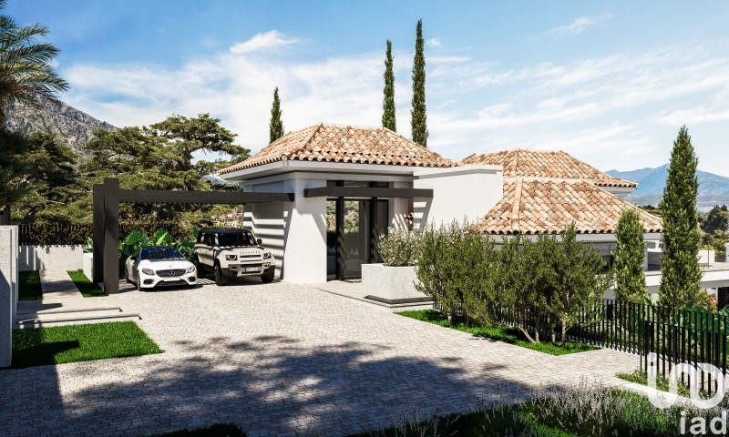 SimonSpain's tweet photo. Just listed Executive villa in Marbella’s Golden Mile at €4.85m!

• 5 beds • 7 baths • 618 m² built on 1,100 m² plot.

• Residencial complex of only 4 exceptional single-family private. Only 900 meters to the beach!

• Fully furnished • Pool, jacuzzi, gym, cinema, elevator and so much more!

DM for details and to schedule a private tour!

#MarbellaRealEstate #LuxuryVilla #CostaDelSol #LuxuryLiving #MarbellaLifestyle #DreamHome #InvestInSpain #SpanishProperty #MaisonDeLuxe #ImmobilierEspagne #VillaMarbella
