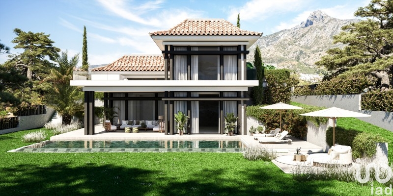 SimonSpain's tweet photo. Just listed Executive villa in Marbella’s Golden Mile at €4.85m!

• 5 beds • 7 baths • 618 m² built on 1,100 m² plot.

• Residencial complex of only 4 exceptional single-family private. Only 900 meters to the beach!

• Fully furnished • Pool, jacuzzi, gym, cinema, elevator and so much more!

DM for details and to schedule a private tour!

#MarbellaRealEstate #LuxuryVilla #CostaDelSol #LuxuryLiving #MarbellaLifestyle #DreamHome #InvestInSpain #SpanishProperty #MaisonDeLuxe #ImmobilierEspagne #VillaMarbella