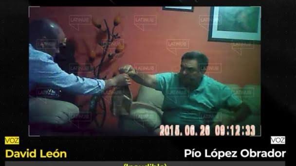 Entonces, según el credo morenista:

-El secretario de Marina no sabía en qué andaban sus sobrinos.

-Adán Augusto no sabía en qué andaba su secretario de Seguridad.

-López Obrador no sabía en qué andaban sus hermanos, ni el gobierno de Chiapas.

Ah, bueno… 👇