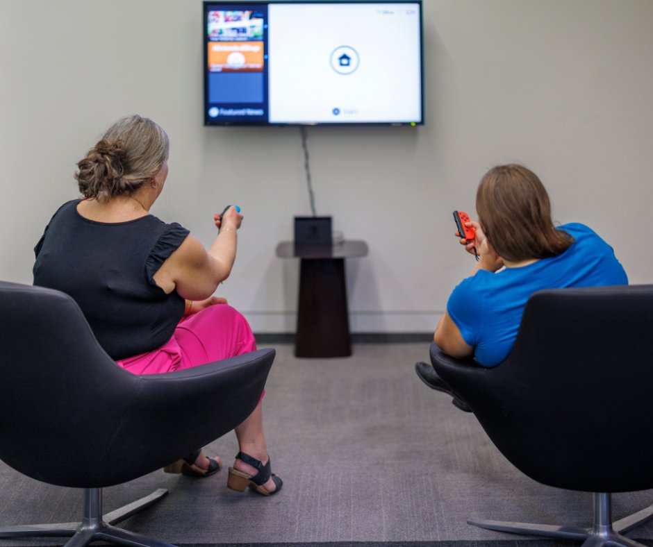 citymississauga's tweet photo. Level Up at a Mississauga library or youth
centre!​ 🎮

Drop by one of our youth centres or libraries
and play video games with friends and family.
It’s the perfect place to connect, compete
and unwind after school.​

Want to keep the fun going at home? You can
also borrow video games from Mississauga
Library — just like books! Browse our
collection, take home your favourites and
level up your game nights.​

Play here. Borrow here. Game anywhere.