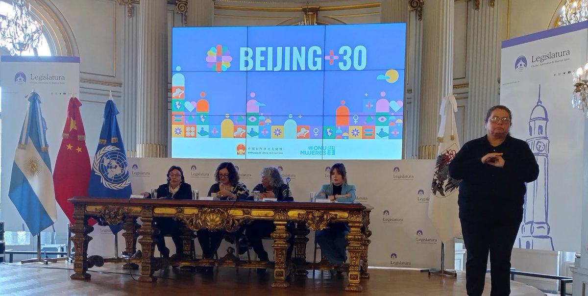 La Conferencia Mundial sobre la Mujer en Beijing  marcó un antes y un después: allí se fijaron banderas globales por la igualdad y el reconocimiento del trabajo de cuidados.