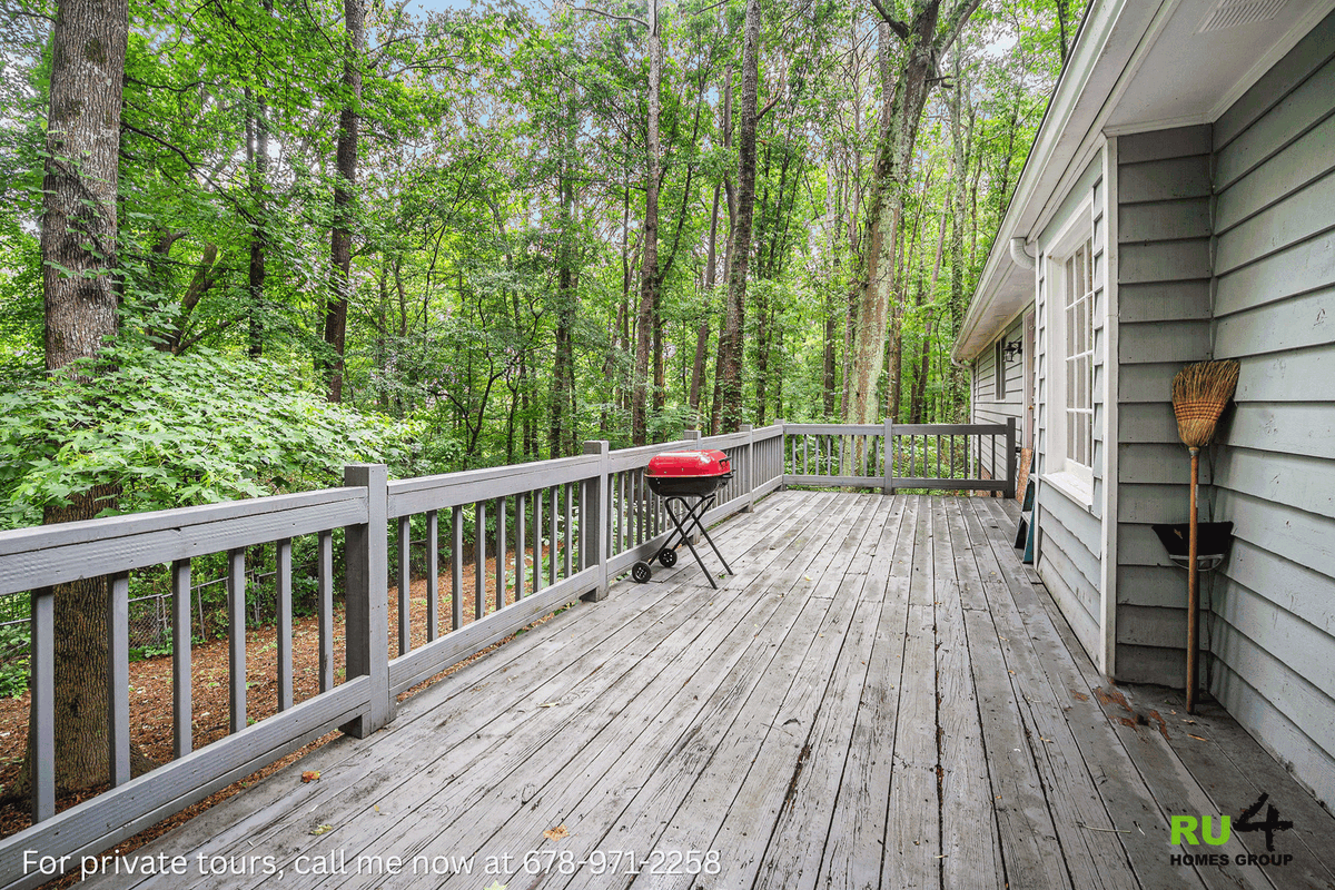 DwightJoy's tweet photo. Check out this Lovely rocking chair front porch home in Loganville, GA! 
🎉BUY THIS HOME, I'LL BUY YOURS!*🎉
👉Click here for details! https://t.co/KWXFbcVQVM

📲 Call me now at 678-971-2258 https://t.co/H1OYFnR1pH