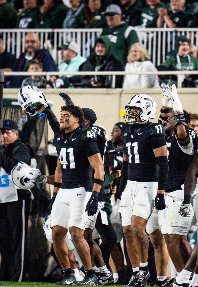 ontheedge_msu's tweet image. On the edge has come to X! @LafaeleAnelu @davidsantiiagoo