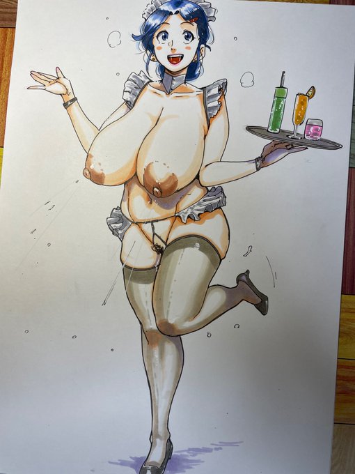 今日のアナログ絵。エロメイドおばさん。ケント紙もいいね。でも紙がグネグネするのが気になりますな。 