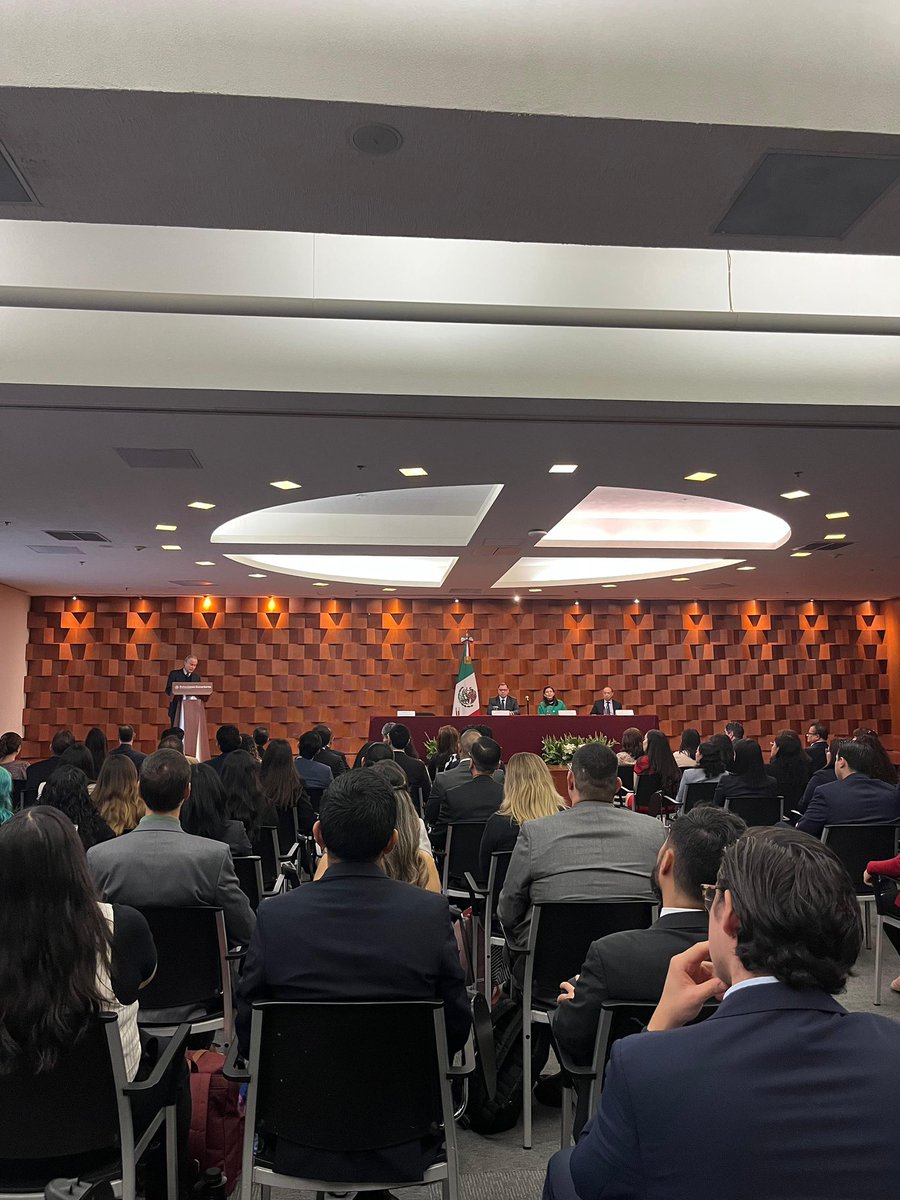 Esta mañana dimos la bienvenida a los participantes de la tercera etapa de del concurso de ingreso al Servicio Exterior Mexicano, quienes formarán parte de una nueva generación de diplomáticos mexicanos.

¡Les deseamos mucho éxito en esta etapa de formación y capacitación!