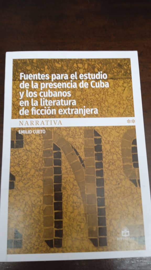 📚 Crece la biblioteca del #ILLdeCuba 

📕 El investigador y coleccionista de arte Emilio Cuento donó recientemente a nuestro centro ejemplares de sus obras bajo el título «Fuentes para el estudio de la presencia de Cuba y los cubanos en la literatura de ficción extranjera». 
1/2