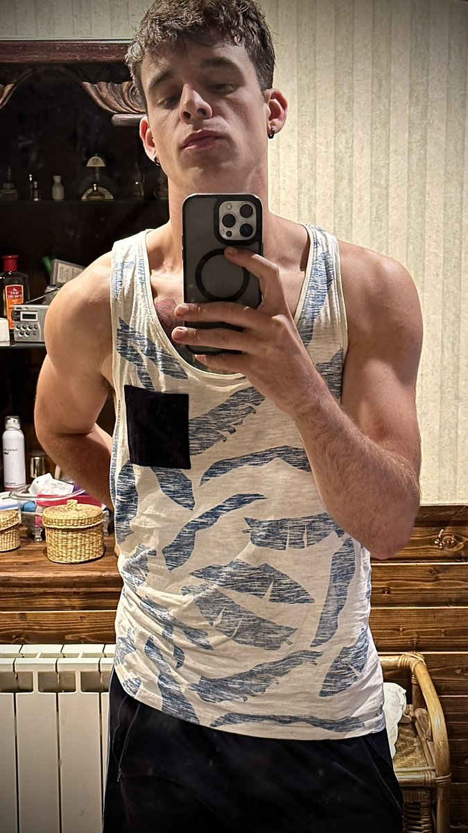 dieffenking_'s tweet photo. como me gusta esta foto… #of #onlyfans #gay #fitboy https://t.co/3aXf65s4Fr