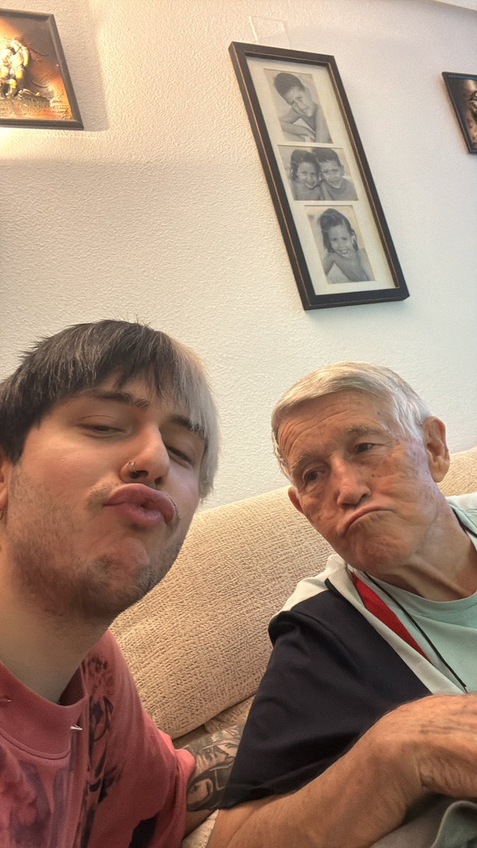 DAHVYS999 🐶 tweet media