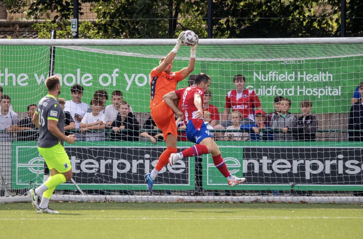 🧤⚽️ <a href="/lucagoalkeeping/">LUCA GOALKEEPING</a>