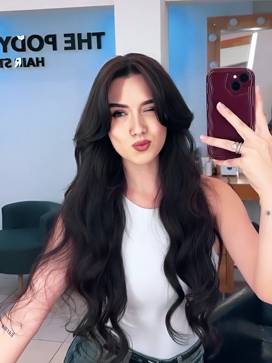 𝐒𝐓𝐔𝐍𝐍𝐈𝐍𝐆 🦄🫧

{#CemreArda <a href="/CemreArdaa/">Cemre Arda</a> }