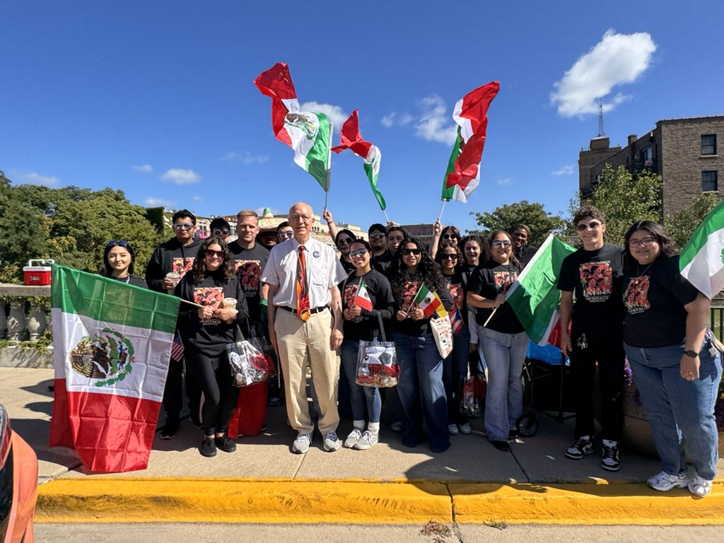 Had a great time walking in the Fiestas Patrias parade in Aurora yesterday!