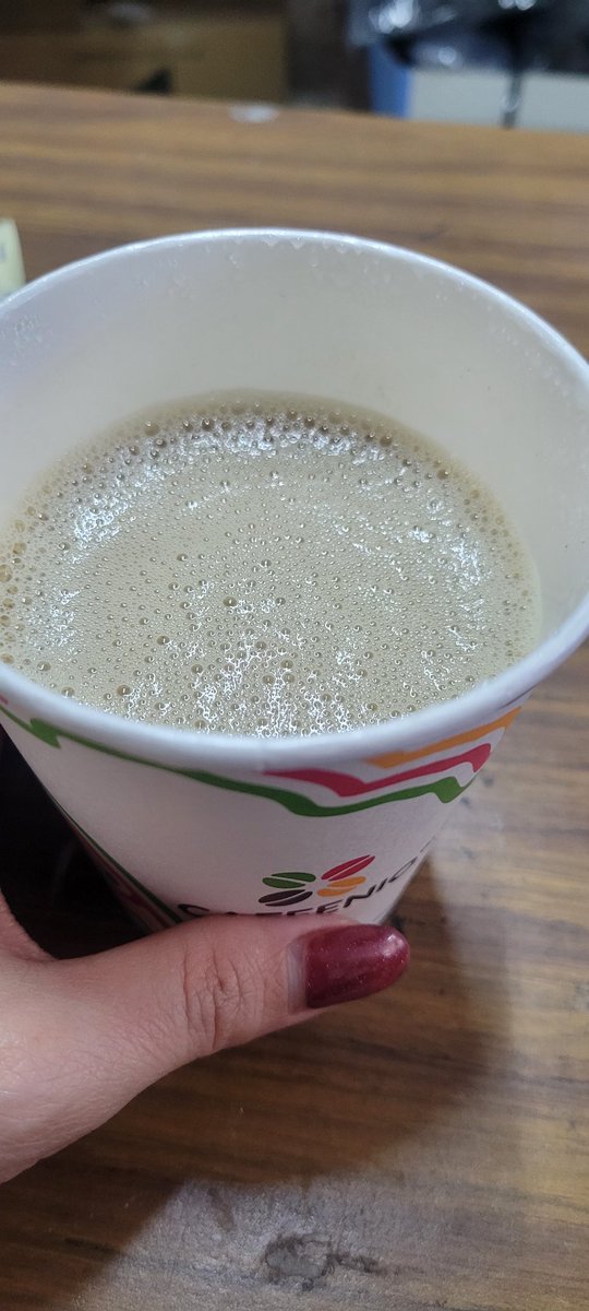 Pero que es esto <a href="/caffenio/">CAFFENIO</a>???!!! si hubiera sabido bquenme iban a dar medio vaso nada más, aceptaba el que me estaban dado por error