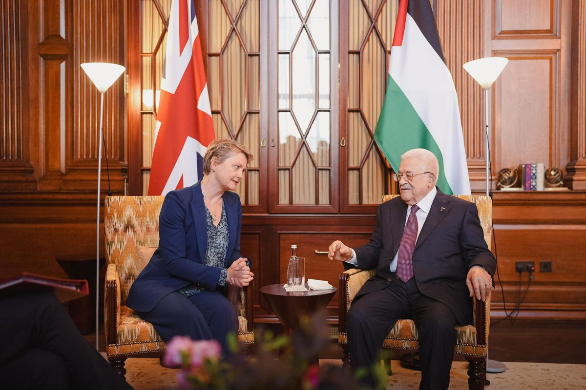 Important discussion with President Abbas on the urgent need to end the suffering in Gaza, with an immediate ceasefire, the release of hostages and an unrestricted flow of aid. 

The Palestinian Authority &amp; its reform agenda are vital to peace and a two state solution.