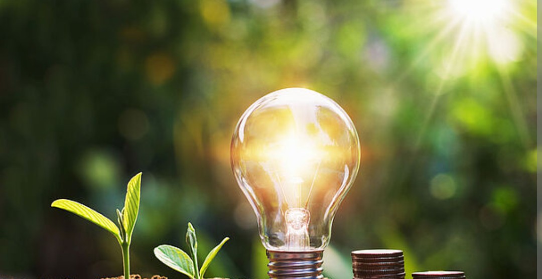 🔋 Sprache ist Energie.
Jedes Wort trägt Kraft – es kann aufbauen oder bremsen, motivieren oder erschöpfen.

👄 Wie wir sprechen, beeinflusst nicht nur andere, sondern auch uns selbst.

#Sprache #Kommunikation #Energie #Mindset #Leadership #Achtsamkeit