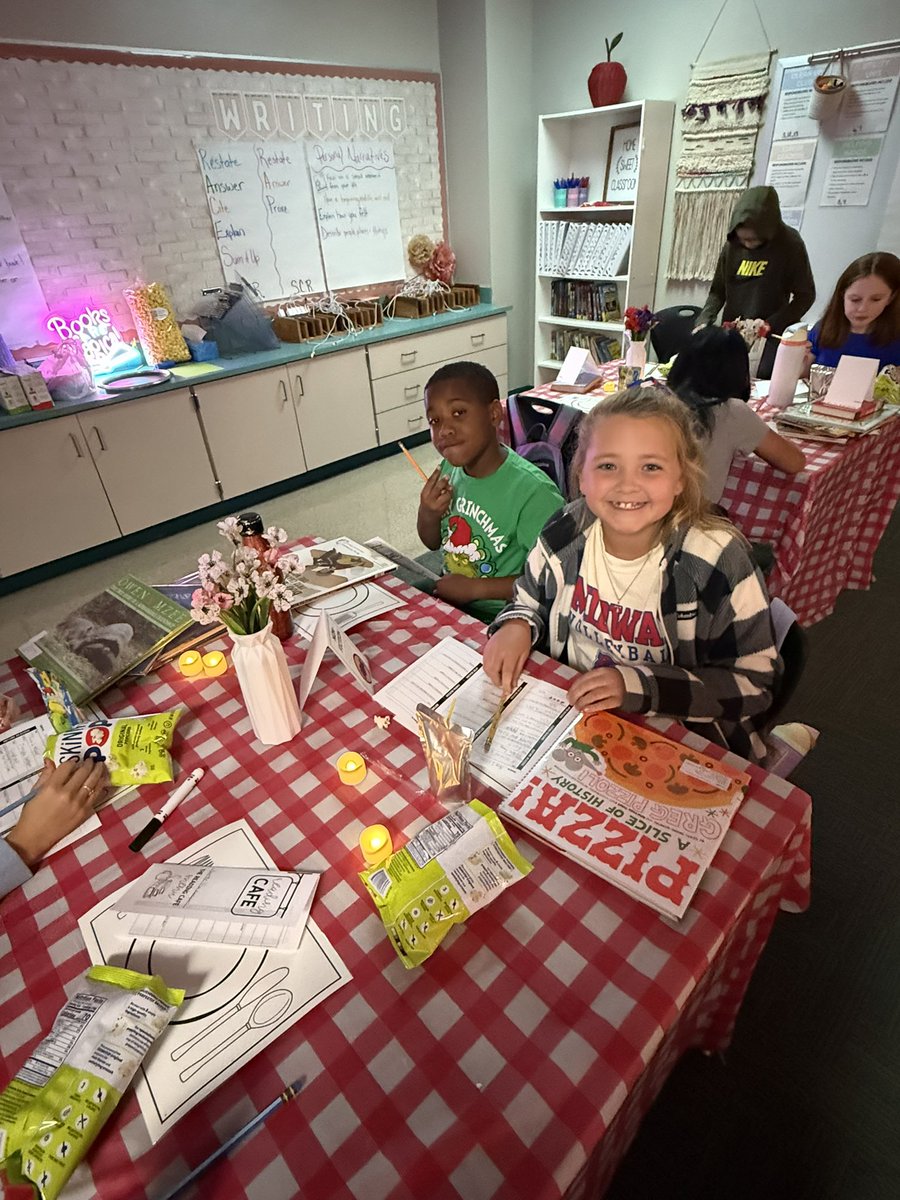 Hess’ 5th grade’s Reading Cafe was a huge success. The kids had so much fun exploring a variety of genres. #theresnoplacelikesbe @midwayisd part 1