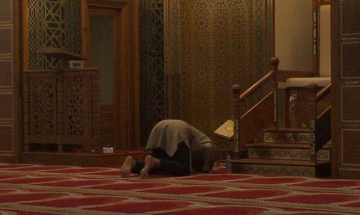 وَتَـمِّـم عُـمـرِي بِـحُـسـنِ الـخِـتَـآمِ رَبِّـي . . 🤎