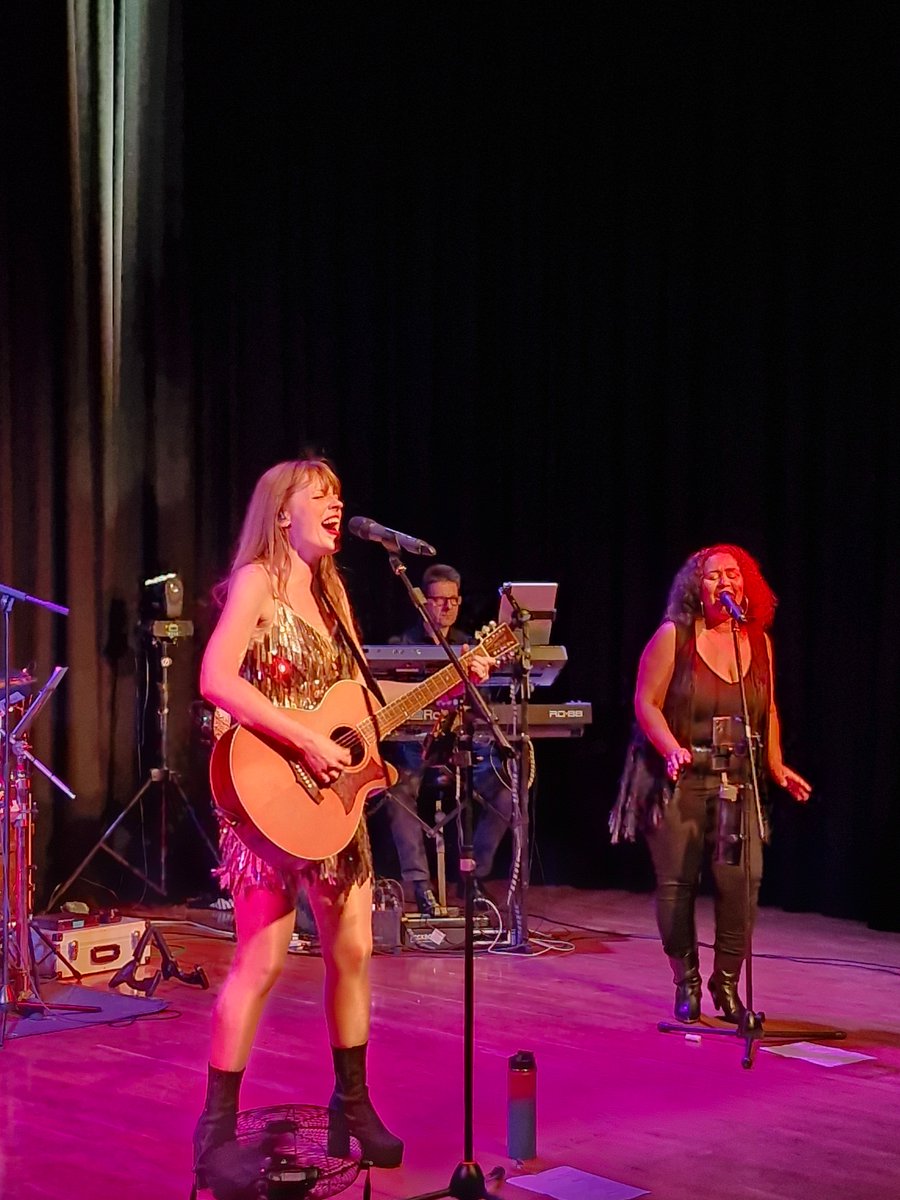 TQEA_Principal's tweet image. How lucky were our students to experience the wonderful and extremely talented My Version - the Taylor Swift Tribute on Friday evening. A fantastic opportunity to see professional musicians - incredible! #MyVersion #TaylorSwift #TQEAMusic