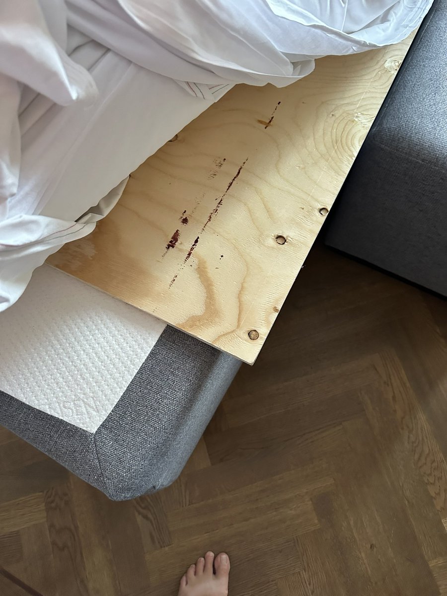 HAC171's tweet image. @Radisson truly horrified at how you treat your customers when they complain that the bed is too soft and in need of replacement. Radisson Collection Stockholm. Junior Suite. #RadissonCollection
#Welcometotheexceptional