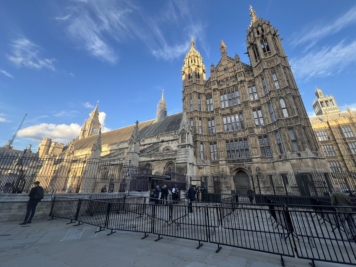An excellent evening representing <a href="/stjohnambulance/">St John Ambulance England</a> at the <a href="/Drinkaware/">@drinkaware</a> Monitor launch reception, hosted at the <a href="/HouseofCommons/">UK House of Commons</a>. A valuable opportunity to network and discuss important public health priorities.