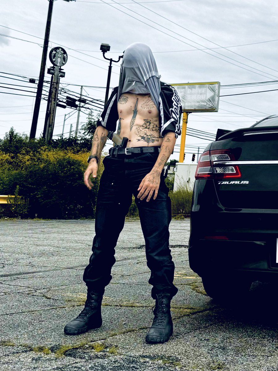 sarterei945's tweet image. Fine, I guess I have to break out the photo archive. Hi, new friends. Armed queers are harder to kill. Be peaceful, not harmless. ⚧️ 🏴