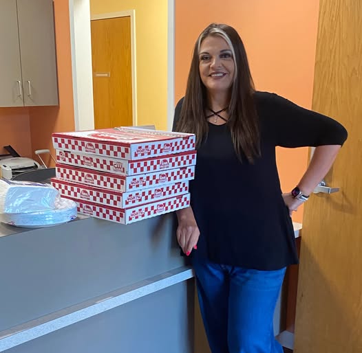 GinosPizzaWV's tweet image. Be like Amy, Anna, Jason, and Shannon! Enter your crew in the Gino&apos;s FREE Office Pizza Party give away!🍕  @WQBE will bring it right to you this Friday! wqbe.com/ginos-office-p…

#ginospizza #ginosofficeparty #funfridayvibes #pizzaparty #Pizzalovers