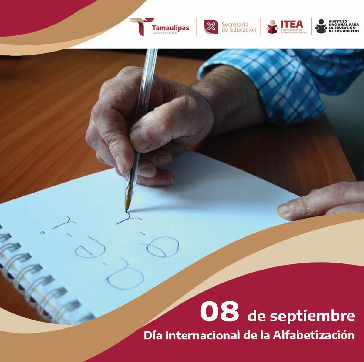 #Efemérides la #UNESCO proclamó el 8 de septiembre como #DíaInternacionalDeLaAlfabetización, con el objetivo de crear interés y resaltar la importancia del derecho a la educación en el desarrollo de las naciones. 
#AprenderTeTransforma
#EducarEsTransformar