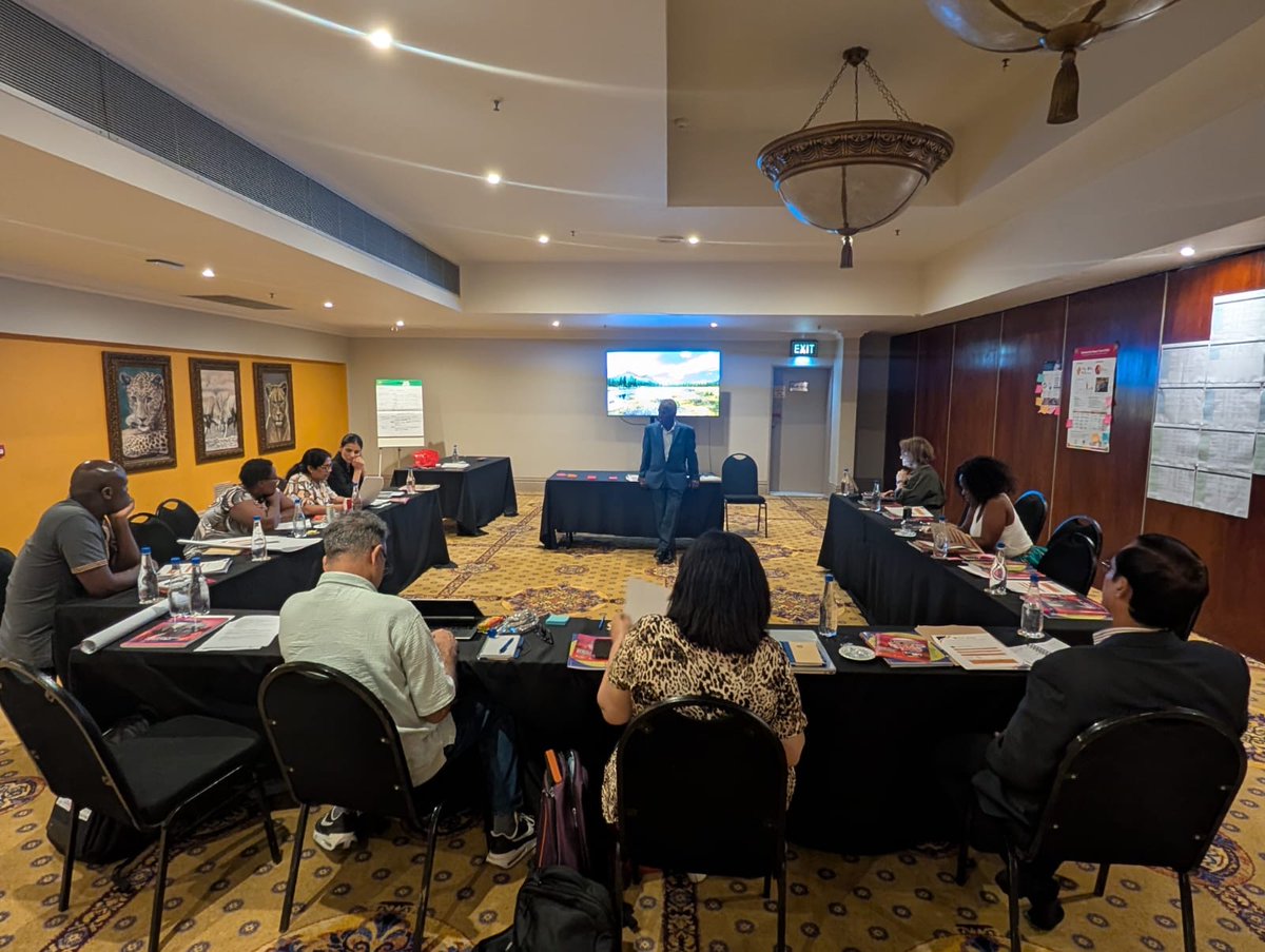 COL4D's tweet image. Ahead of #pcf11bw, the EWG Pre-Conference Workshop brought together partners from Bangladesh, Malawi, Mozambique, Pakistan, and Sri Lanka to explore how the Community Report Card (CRC) can strengthen accountability and empower communities.

Day 1 sparked rich discussions on how…