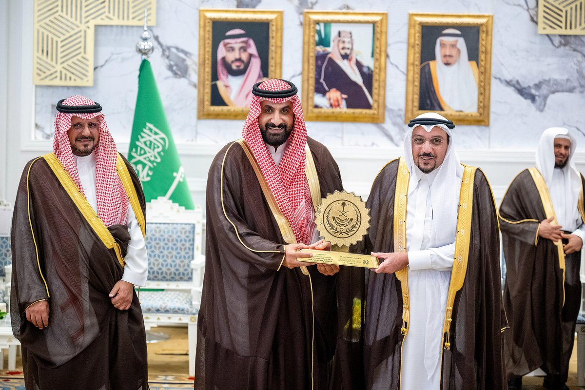 QudraHolding's tweet image. نفخر في #قدرة_القابضة بما تحققه شركاتنا التابعة من إنجازات نوعية، ويأتي تميز #دفاع_المتحدة في صناعة طائرات الدرون الوطنية 🇸🇦 شاهداً على كفاءة أبناء الوطن وقدرتهم على المنافسة العالمية.
مستمرون في دعم رؤية المملكة نحو ريادة صناعية وتقنية راسخة