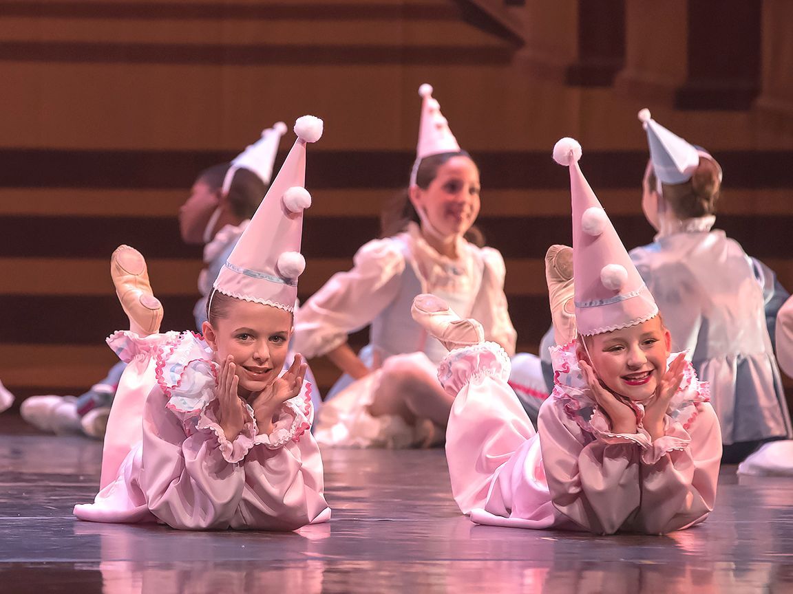 ADT__dance's tweet photo. Children's Auditions for parts in the Nutcracker Act II: Kingdom of the Sweets segments of our upcoming production of Mistletoe are coming soon! 
Sign up here: https://t.co/W3wfFyLGqy 
Saturday, Sept. 20, 10:30-11:30am
Parts include Angels, Bakers, Sheep, Heralds, and more! https://t.co/RRElqYIA9J