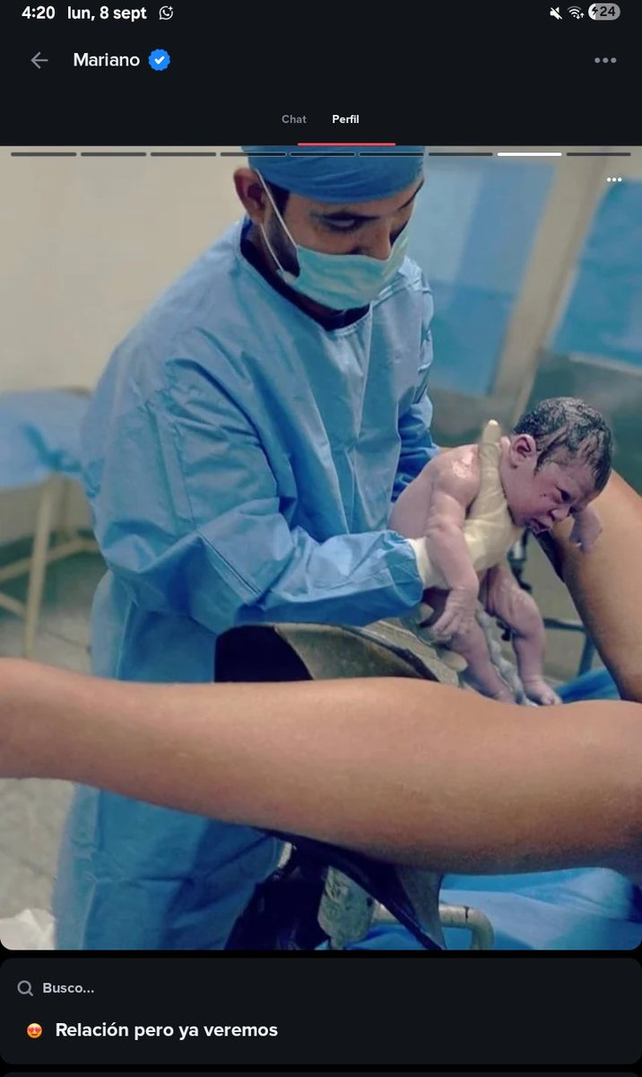 polcci's tweet image. Hice match en Tinder con este hombre, pero porque tenía una foto asiiii ?????¿???? No sé me dió cosita