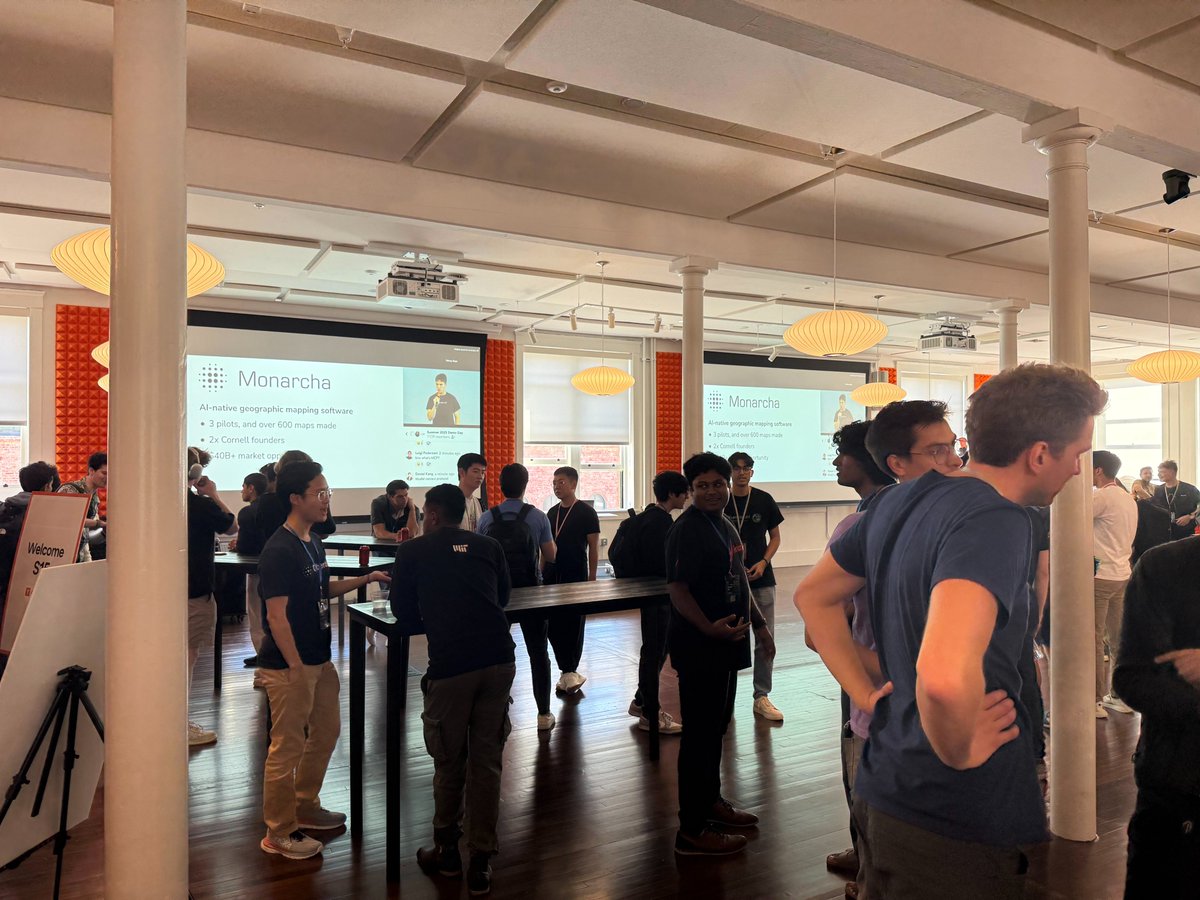 It was all about "data" yesterday at the YC alumni S25 demo day

2 big trends: 

- human data for AI model training
- data for AI agent during inference/execution

always love visiting YC and get to see where the puck is headed by looking at what the best founders in the world