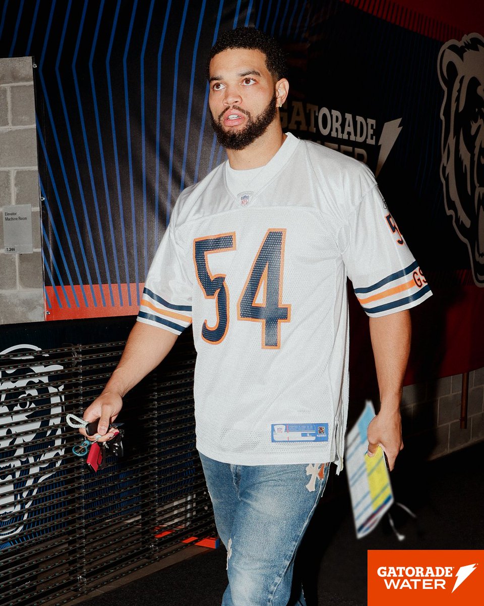 .<a href="/CALEBcsw/">Caleb Williams</a> pullin' up