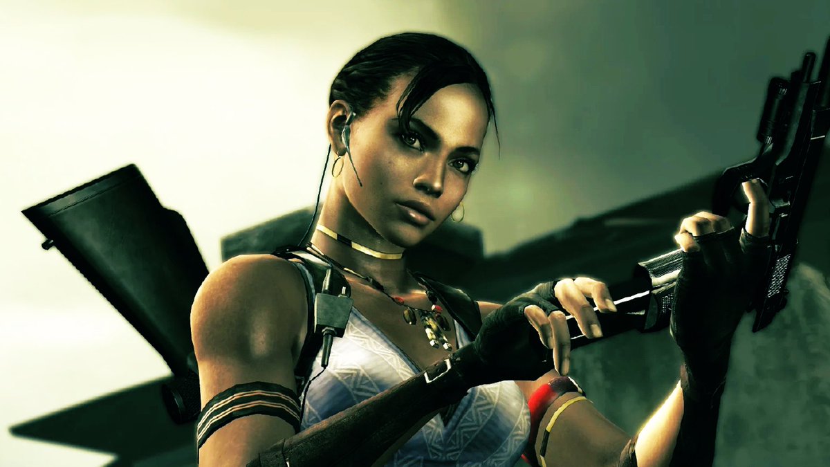 ᴏꜰꜰɪᴄᴇʀ ᴀɪꜱʜᴀ. 🚨 tweet media