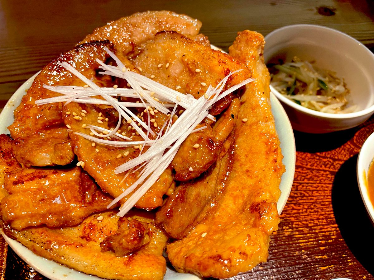 神保町のモリちゃんは最強。
これ1200円なんだぜ？
(カレー🍛も食べ放題)