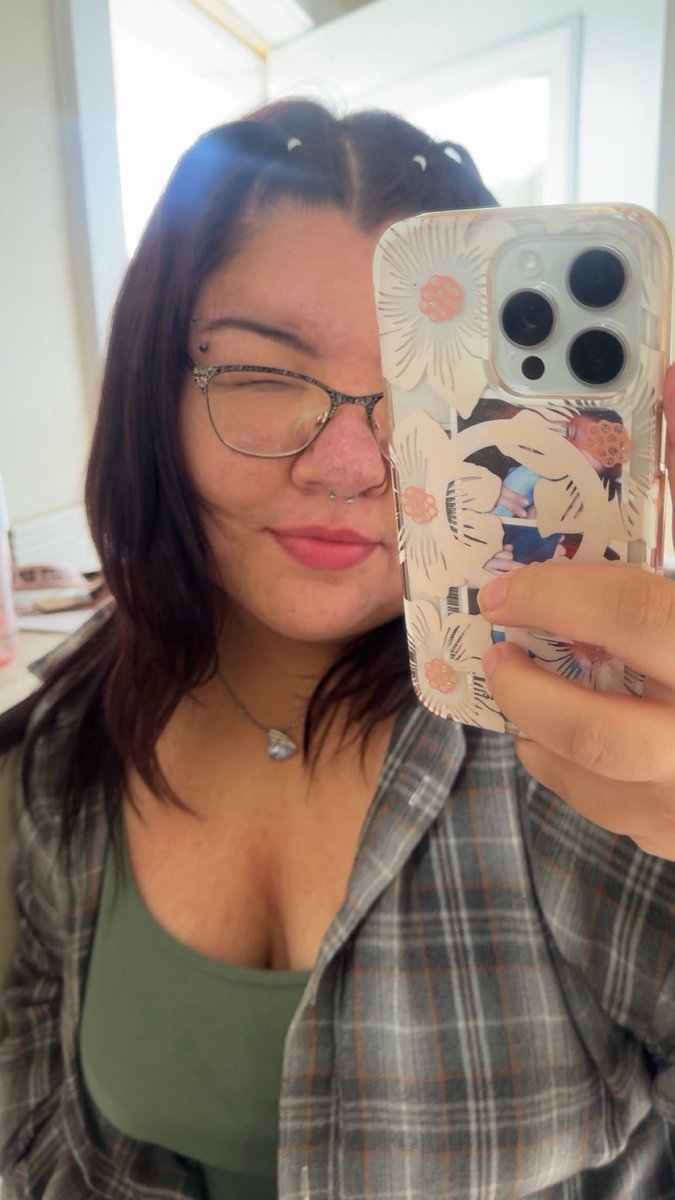 𝘭𝘶𝘤𝘪𝘥 シ tweet media
