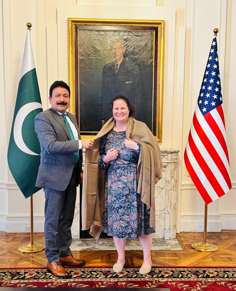 Pakistan Consulate General New York (@pakinnewyork) on Twitter photo Consul General Mr. Aamer Ahmed Atozai <a href="/atozai/">Aamer Ahmed Atozai</a> met Ms. Kathy Eagen, Regional Director of Office of Foreign Missions. They discussed facilitation & cooperation, with appreciation for OFM’s consistent support in ensuring smooth functioning of Consulate’s diplomatic & community work. Consul General Mr. Aamer Ahmed Atozai <a href="/atozai/">Aamer Ahmed Atozai</a> met Ms. Kathy Eagen, Regional Director of Office of Foreign Missions. They discussed facilitation & cooperation, with appreciation for OFM’s consistent support in ensuring smooth functioning of Consulate’s diplomatic & community work.