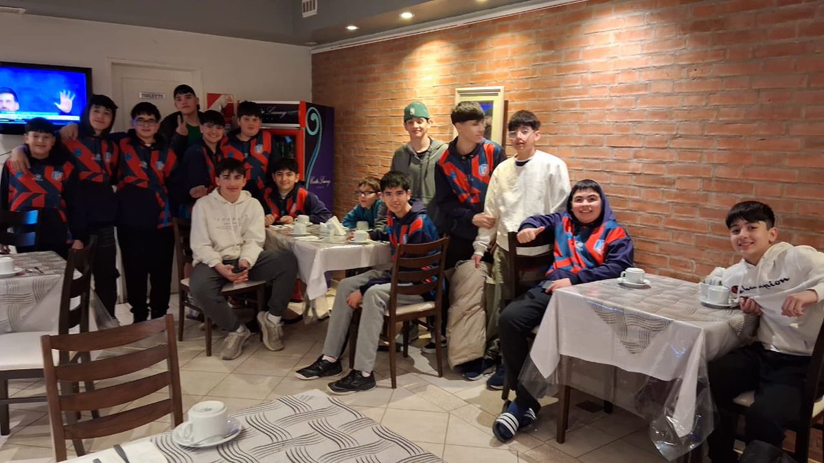 DEPORTIVO VIEDMA tweet media