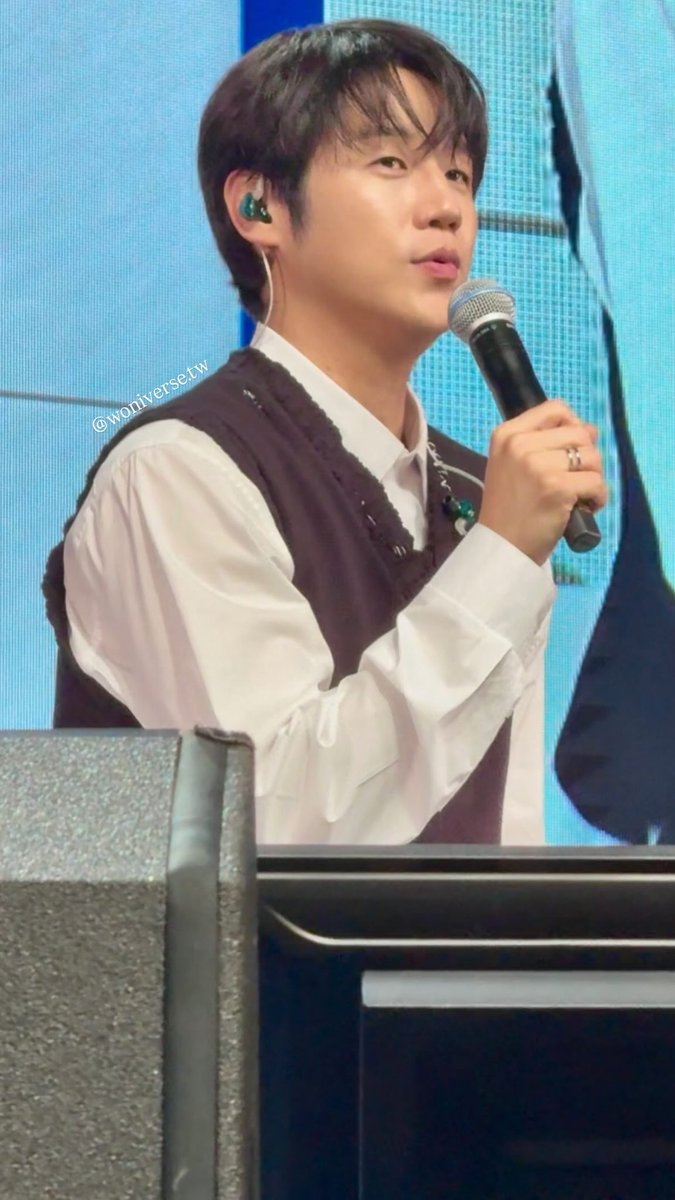 igot_lu's tweet photo. 넘 가까워요…좋아..
영상랑 사진을 아직 정리해요
천천히 올릴게요 https://t.co/6zdvhwmpKI