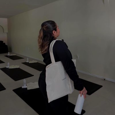 fridamunozz's tweet photo. #NuevaFotoDePerfil https://t.co/zHJFARMK3n