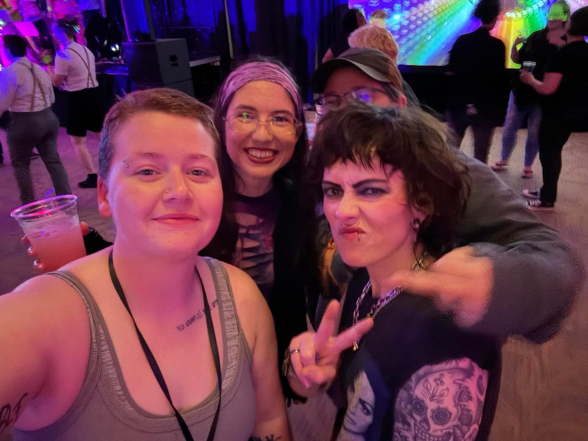 thatwitchygeek's tweet image. Happiest birthday @FLampsy 🎉🎉🎉