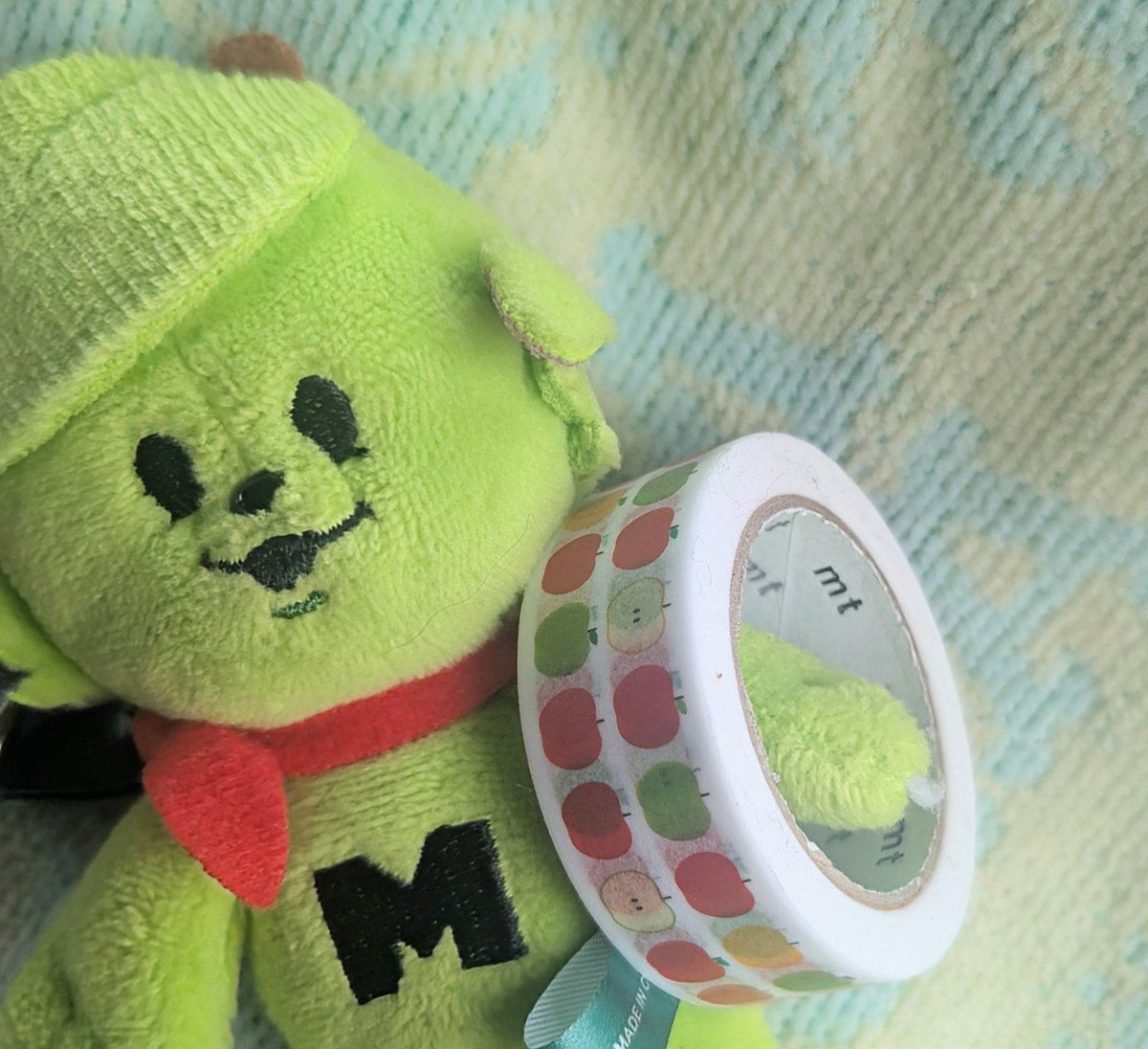 ずっと探してたりんごのマスキングテープ、まさかのセブンで見つけました( ´∀｀)人(´∀｀ )