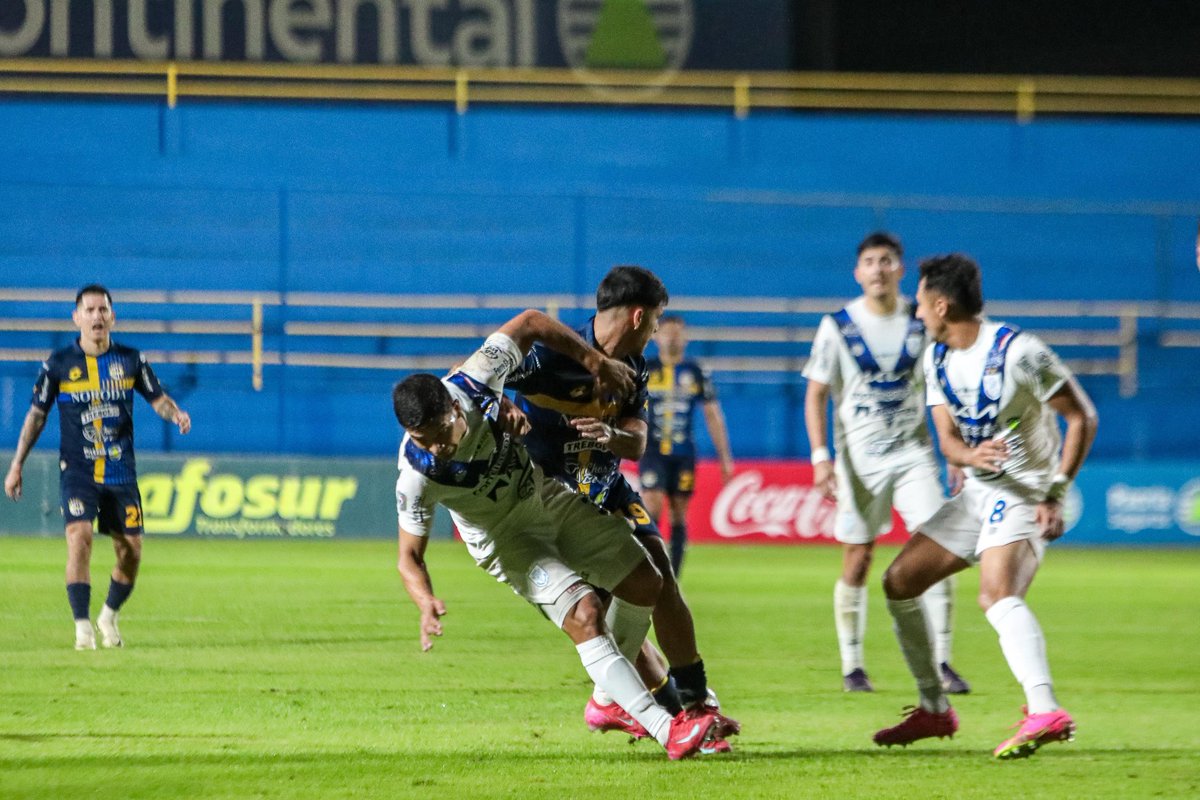 Copa de Primera APF (@copadeprimera) on Twitter photo โฑ๏ธ 90'
โ๏ธ Se aรฑadieron 4 minutos mรกs
โก๏ธ <a href="/CST_1935/">Club Sportivo Trinidense</a> 1
โก๏ธ <a href="/ClubSpAmeliano/">๐๐ฅ๐ฎ๐ ๐๐ฉ๐จ๐ซ๐ญ๐ข๐ฏ๐จ ๐๐ฆ๐๐ฅ๐ข๐๐ง๐จ</a> 0
๐ Fecha 11.
#ClausuraAPF2025 ๐ต๐พ
#CopaDePrimera ๐ โฑ๏ธ 90'
โ๏ธ Se aรฑadieron 4 minutos mรกs
โก๏ธ <a href="/CST_1935/">Club Sportivo Trinidense</a> 1
โก๏ธ <a href="/ClubSpAmeliano/">๐๐ฅ๐ฎ๐ ๐๐ฉ๐จ๐ซ๐ญ๐ข๐ฏ๐จ ๐๐ฆ๐๐ฅ๐ข๐๐ง๐จ</a> 0
๐ Fecha 11.
#ClausuraAPF2025 ๐ต๐พ
#CopaDePrimera ๐